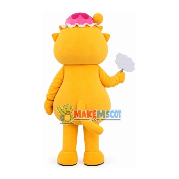 Cute Baby Tiger Carrying Feeding Bottle Mascot Costume Cute Baby Tiger Carrying Feeding Bottle Mascot Costume